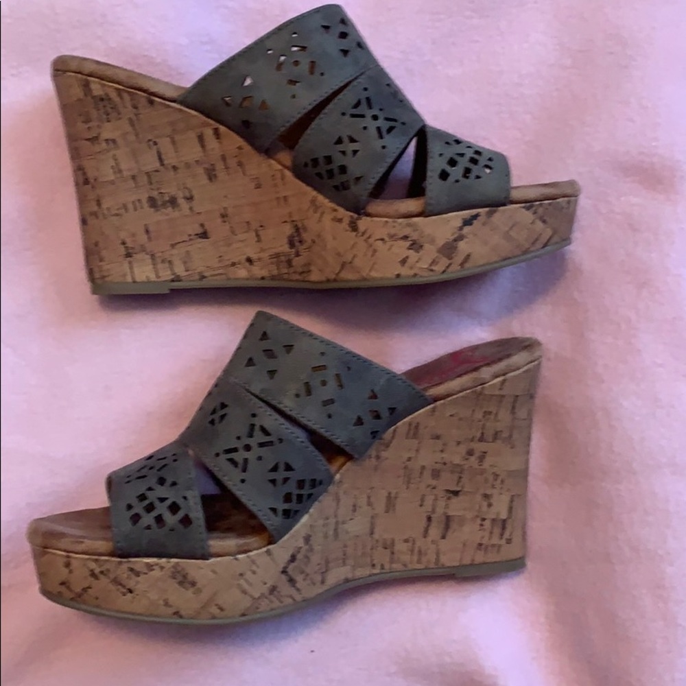 Jelly Pop memory foam wedges.